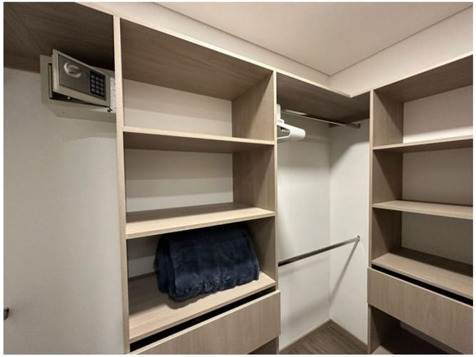 Apartamento de 1 alcoba en venta en Llano Grande, Medellín, 56 m² · foto 12 de 12