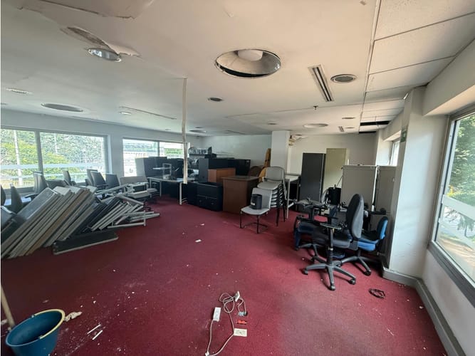 Casa en venta en El Poblado, Medellín, 1167 m² · foto 2 de 13