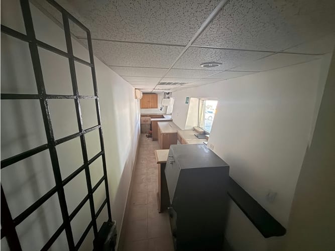 Casa en venta en El Poblado, Medellín, 1167 m² · foto 8 de 13