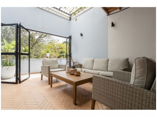 Casa de 8 alcobas en venta en Manila, Medellín, 280 m² · foto 11 de 15