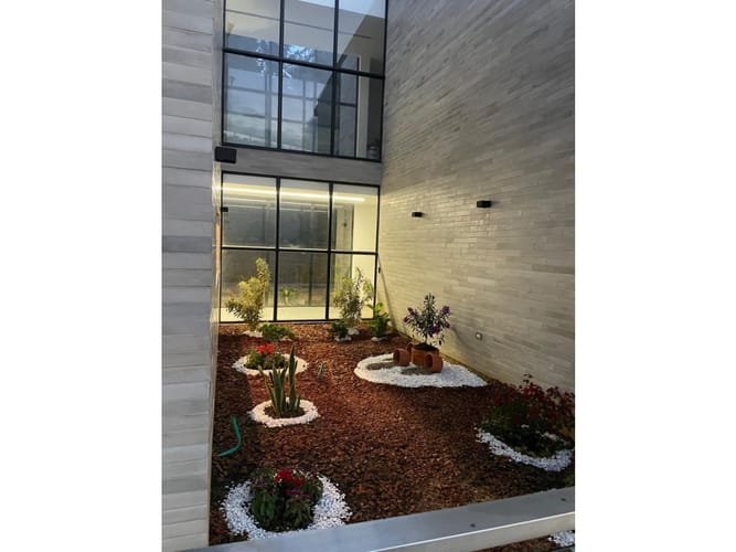 Casa de 7 alcobas en venta en El Poblado, Medellín, 740 m² · foto 18 de 24