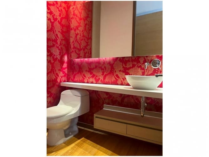 Apartamento de 3 alcobas en venta en El Poblado, Medellín, 233 m² · foto 20 de 24