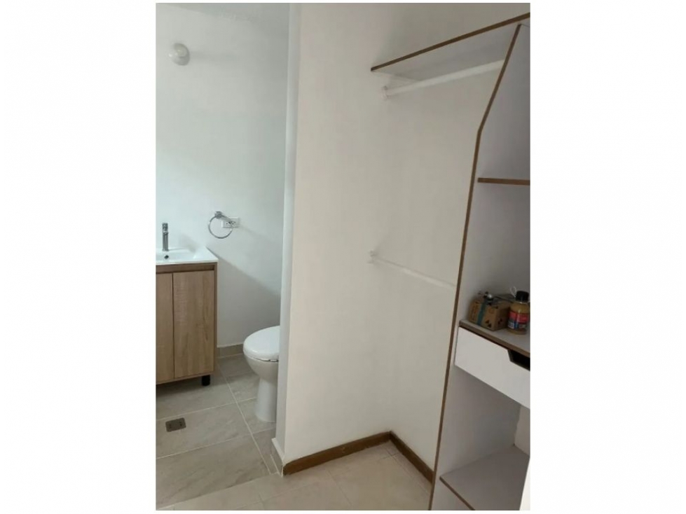 Apartamento en venta en Loma Del Escobero, Envigado · foto 8 de 18