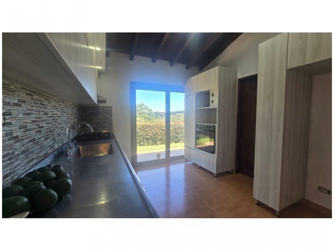 Casa de 4 alcobas en venta en El Porvenir, Rionegro · foto 7 de 13