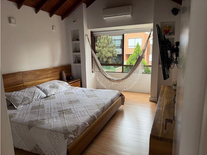 Casa de 3 alcobas en venta en El Poblado, Medellín, 220 m² · foto 5 de 13