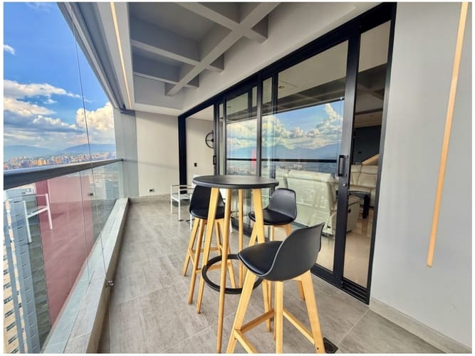 Apartamento de 1 alcoba en venta en Loma De Las Brujas, Envigado, 81 m² · foto 4 de 24