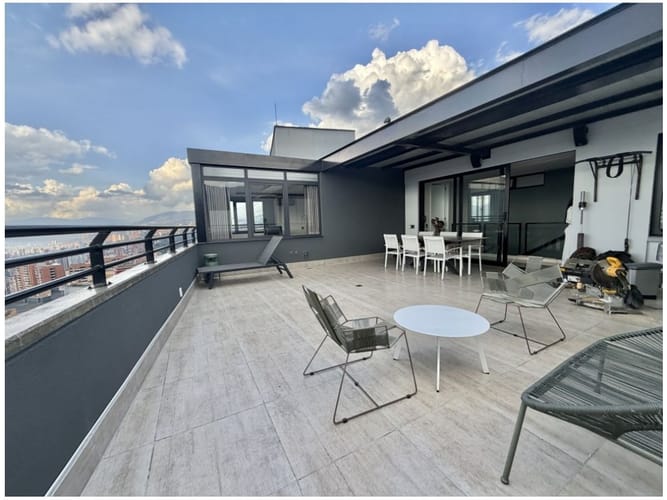 Apartamento de 1 alcoba en venta en Loma De Las Brujas, Envigado, 81 m² · foto 15 de 24