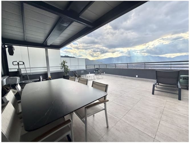 Apartamento de 1 alcoba en venta en Loma De Las Brujas, Envigado, 81 m² · foto 16 de 24