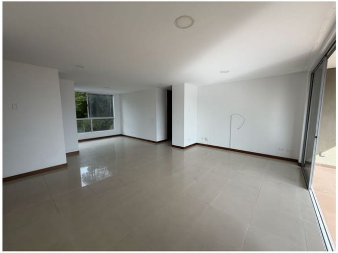 Apartamento en venta en El Poblado, Medellín · foto 7 de 20