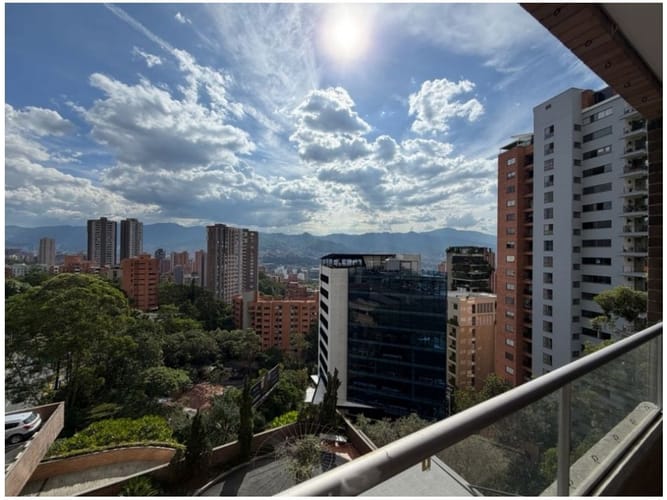 Apartamento en venta en El Poblado, Medellín · foto 9 de 20