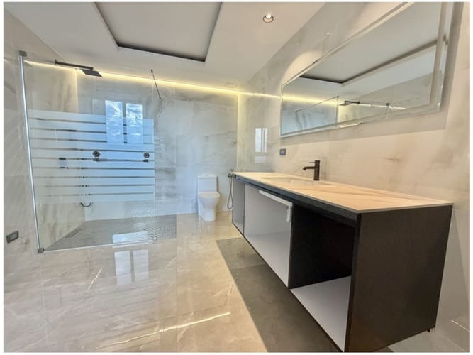 Apartamento de 1 alcoba en venta en Loma De Las Brujas, Envigado, 81 m² · foto 22 de 24