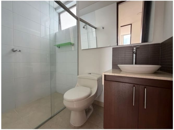 Apartamento en venta en El Poblado, Medellín · foto 17 de 20