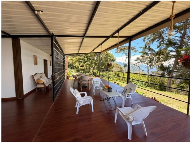 Casa de 3 alcobas en venta en Jalisco, Medellín, 1400 m² · foto 8 de 21