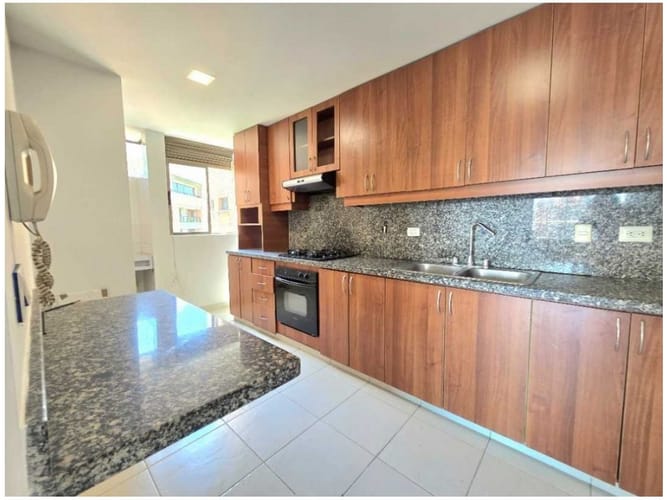 Apartamento en venta en El Poblado, Medellín · foto 4 de 17