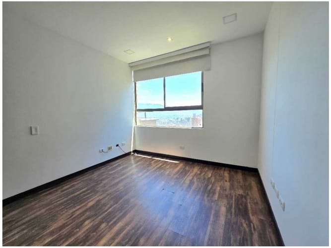 Apartamento en venta en El Poblado, Medellín · foto 7 de 17