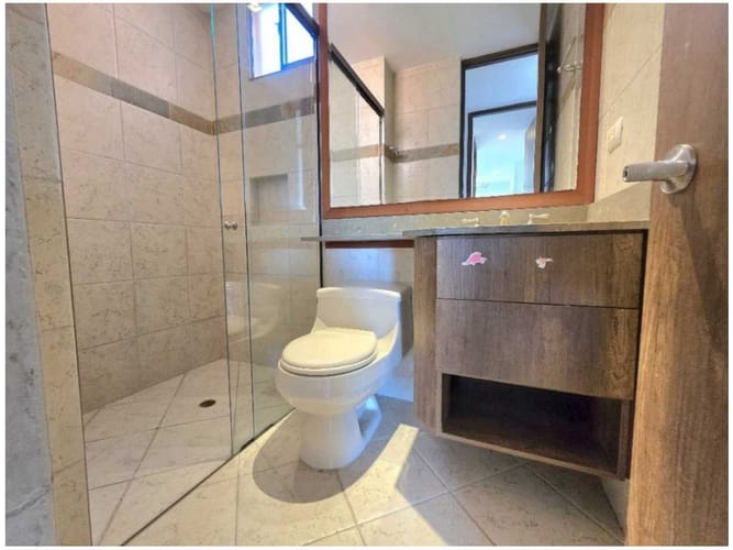 Apartamento en venta en El Poblado, Medellín · foto 9 de 17