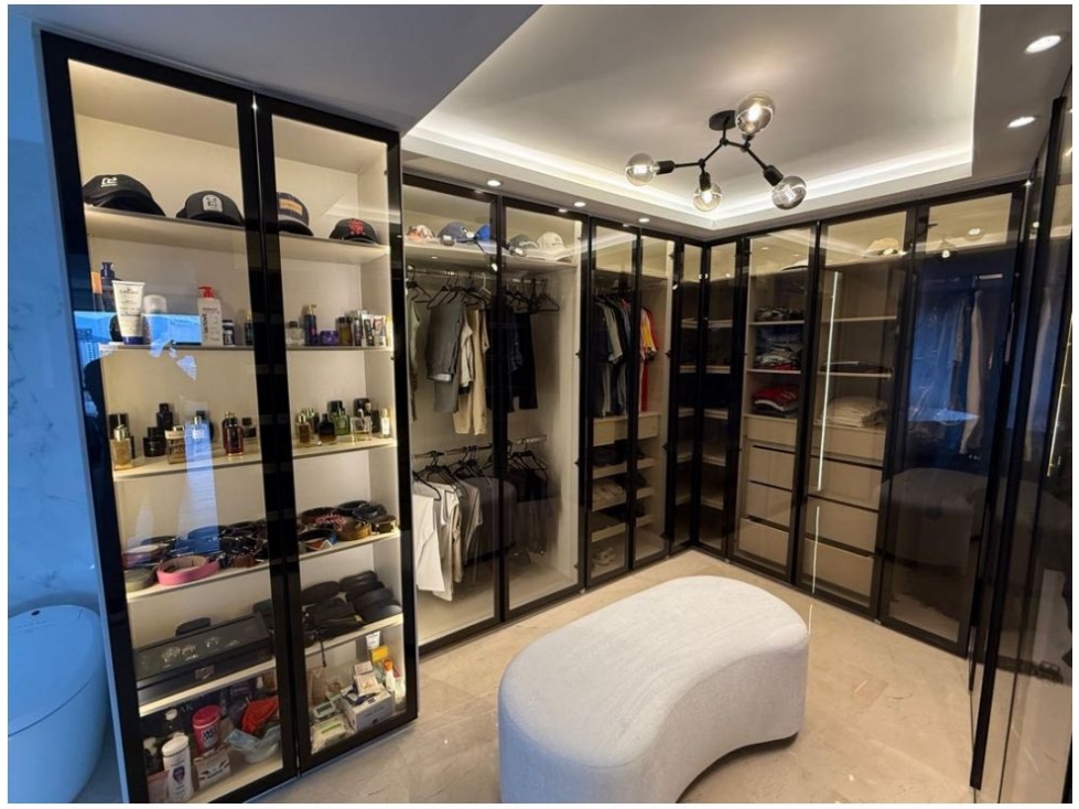 Apartamento en venta en El Poblado, Medellín · foto 4 de 24