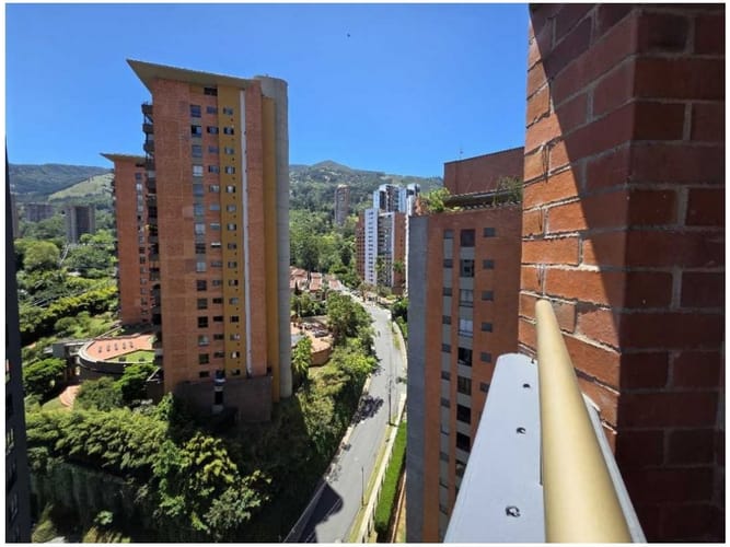 Apartamento en venta en El Poblado, Medellín · foto 14 de 17