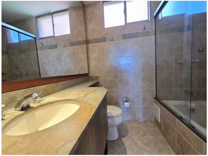 Apartamento en venta en El Poblado, Medellín · foto 15 de 17