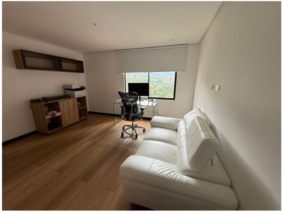 Apartamento en venta en El Poblado, Medellín · foto 8 de 24