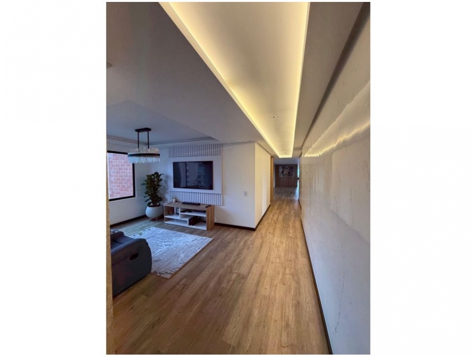 Apartamento en venta en El Poblado, Medellín · foto 9 de 24