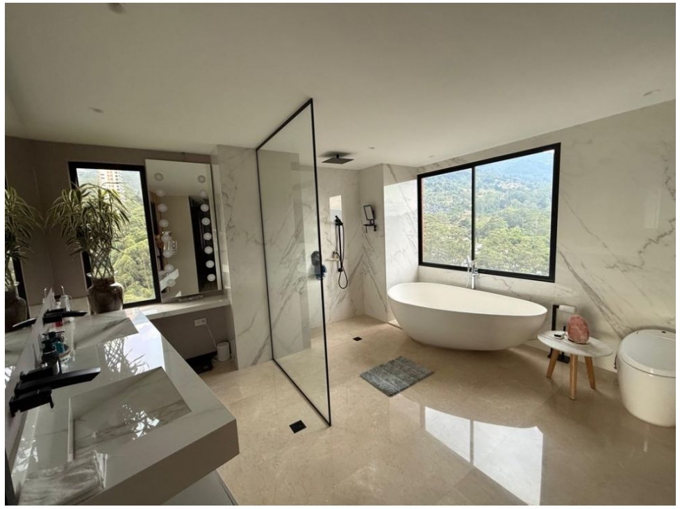 Apartamento en venta en El Poblado, Medellín · foto 11 de 24