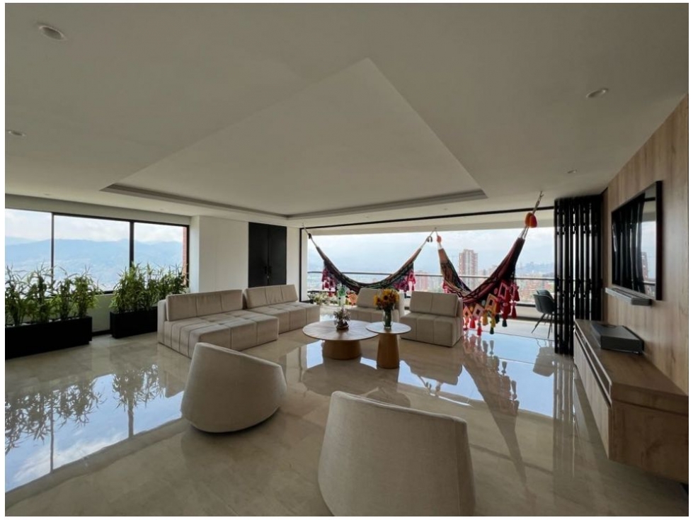 Apartamento en venta en El Poblado, Medellín · foto 14 de 24