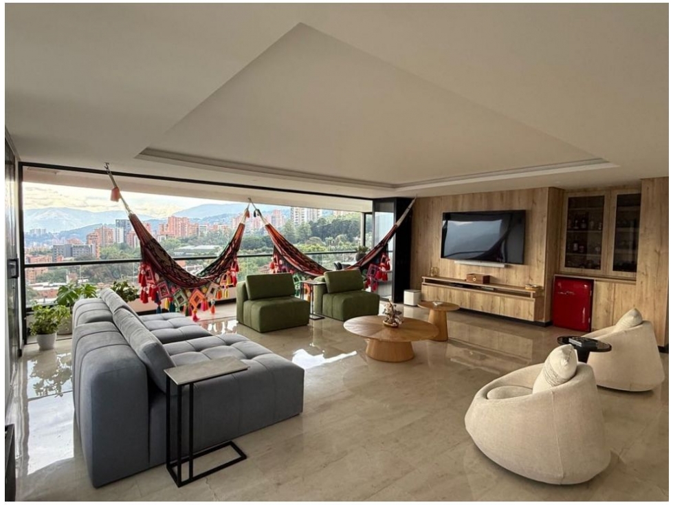 Apartamento en venta en El Poblado, Medellín · foto 23 de 24
