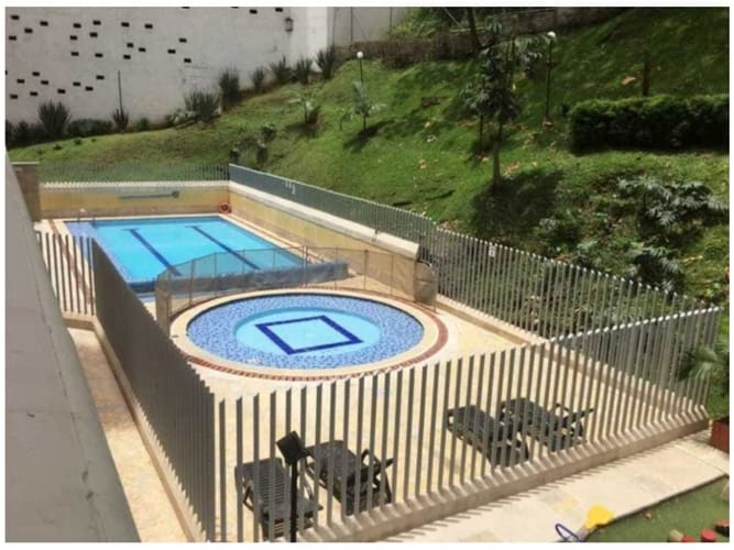 Apartamento de 3 alcobas en venta en Las Lomitas, Medellín, 121 m² · foto 2 de 19