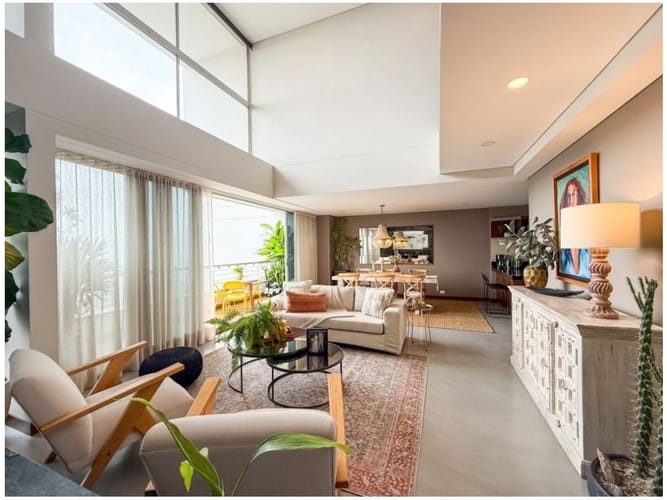 Apartamento de 3 alcobas en venta en El Poblado, Medellín, 206 m² · foto 3 de 24