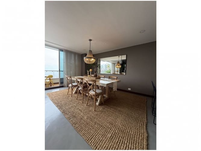 Apartamento de 3 alcobas en venta en El Poblado, Medellín, 206 m² · foto 5 de 24