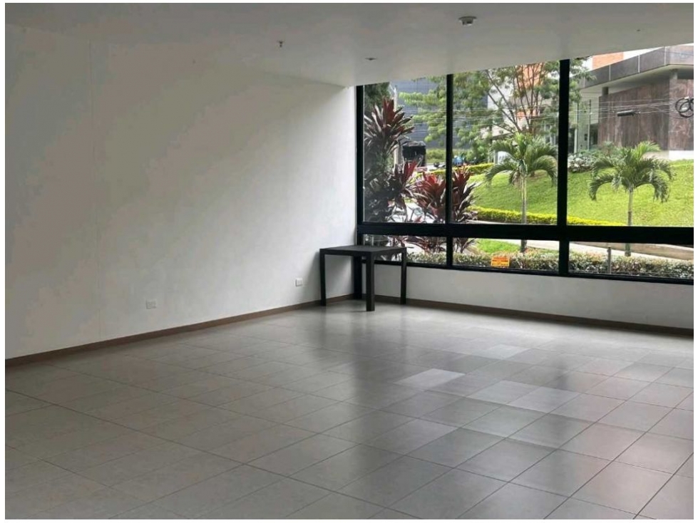 Apartamento en venta en El Poblado, Medellín · foto 8 de 24