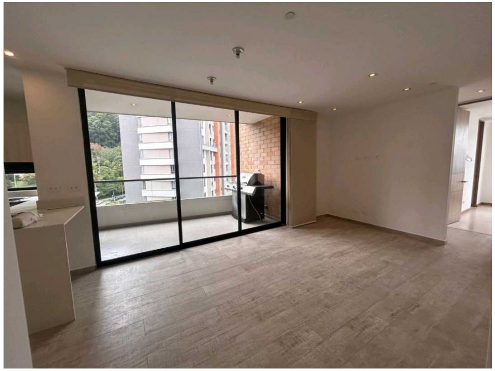 Apartamento en venta en El Poblado, Medellín · foto 12 de 24