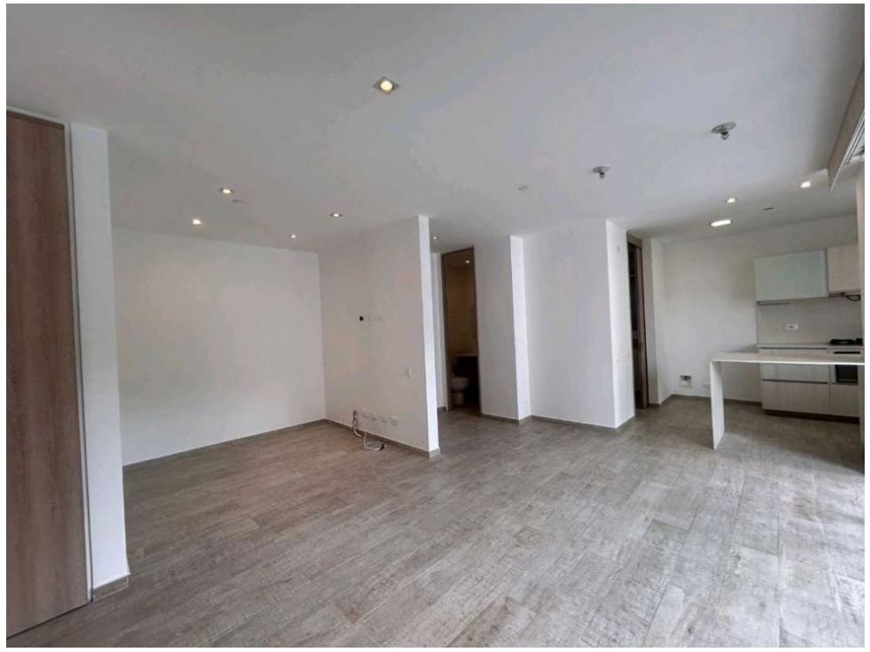 Apartamento en venta en El Poblado, Medellín · foto 13 de 24