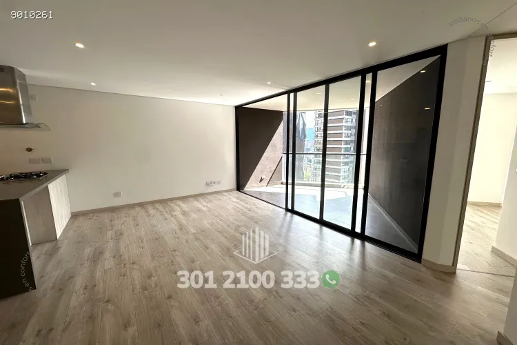 Apartamento de 2 alcobas en arriendo en Altos Del Poblado, Medellín, 81 m² · foto 2 de 24