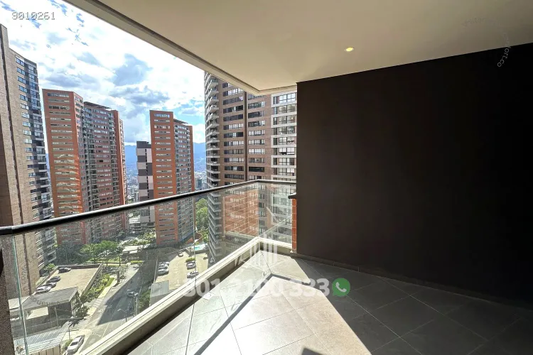 Apartamento de 2 alcobas en arriendo en Altos Del Poblado, Medellín, 81 m² · foto 6 de 24