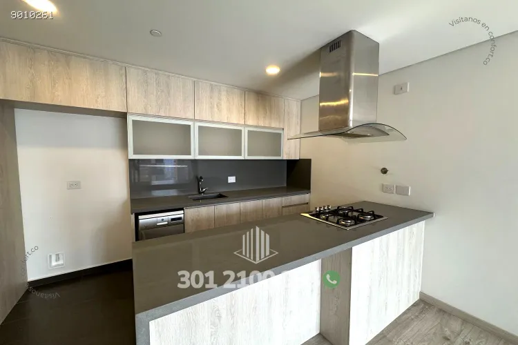 Apartamento de 2 alcobas en arriendo en Altos Del Poblado, Medellín, 81 m² · foto 7 de 24