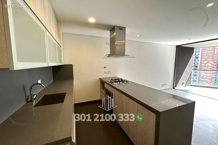 Apartamento de 2 alcobas en arriendo en Altos Del Poblado, Medellín, 81 m² · foto 9 de 24