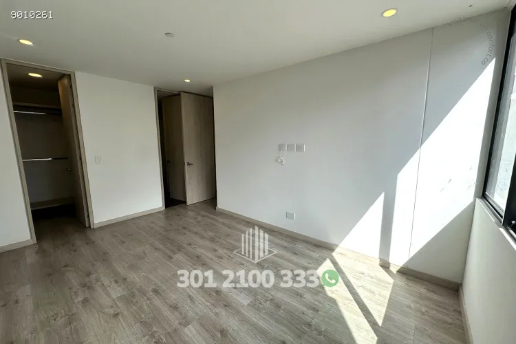 Apartamento de 2 alcobas en arriendo en Altos Del Poblado, Medellín, 81 m² · foto 12 de 24