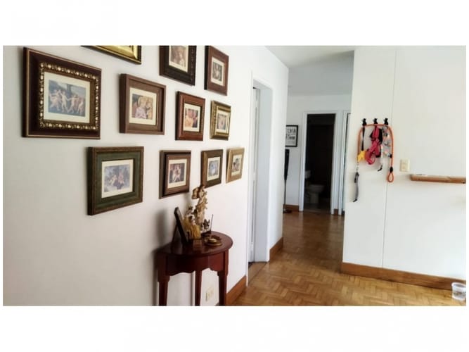Apartamento de 3 alcobas en venta en Los Naranjos, Medellín, 165 m² · foto 5 de 17