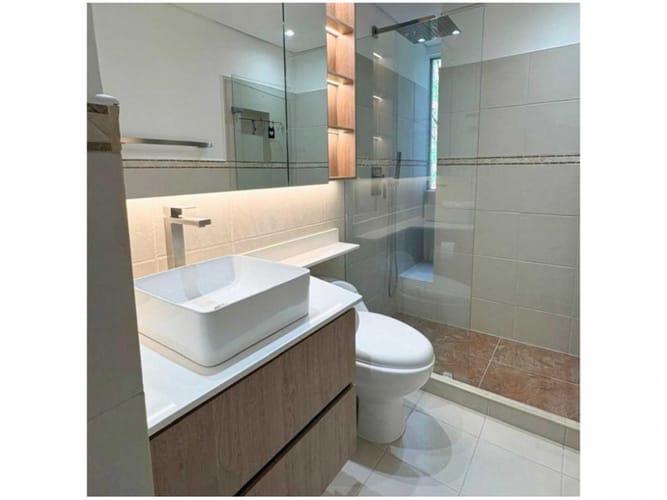 Apartamento de 3 alcobas en venta en Los Naranjos, Medellín, 165 m² · foto 17 de 17
