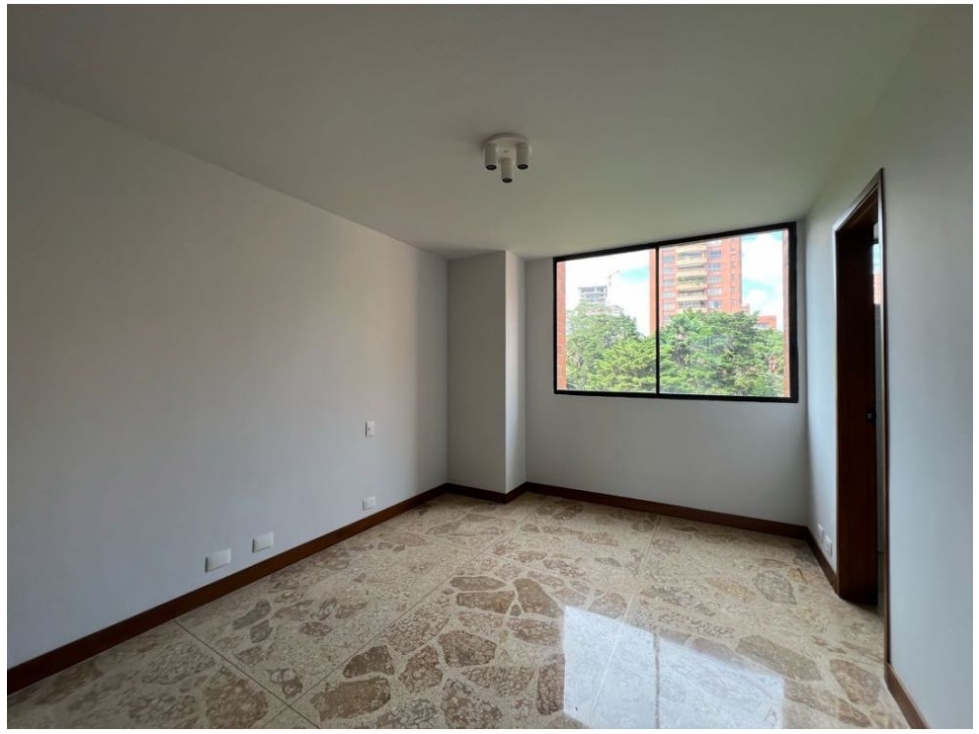 Apartamento en venta en La Florida, Medellín · foto 5 de 24