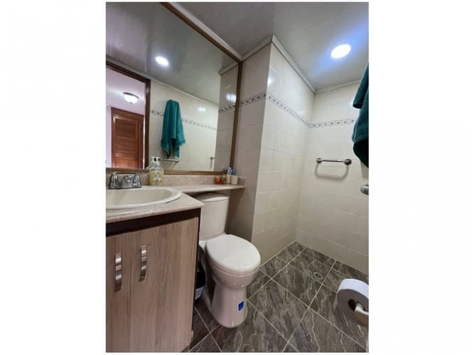 Apartamento de 3 alcobas en venta en El Velodromo, Medellín, 94 m² · foto 10 de 17