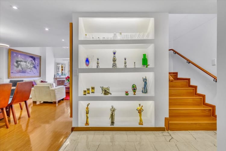 Apartamento de 3 alcobas en venta en San Patricio, Bogotá, 218 m² · foto 6 de 15