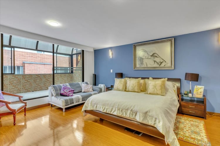 Apartamento de 3 alcobas en venta en San Patricio, Bogotá, 218 m² · foto 11 de 15