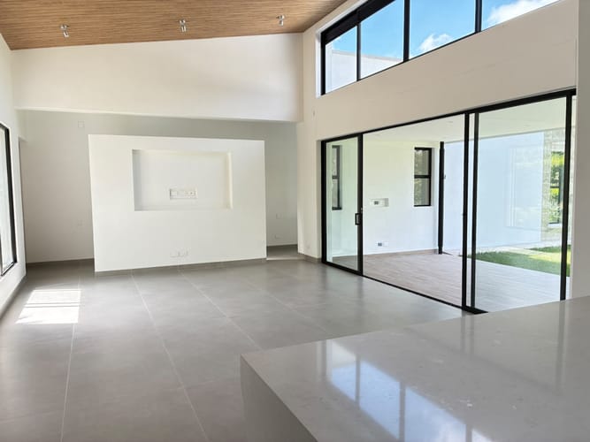 Casa de 3 alcobas en venta en Vía El Caimo, Armenia, 231 m² · foto 3 de 24