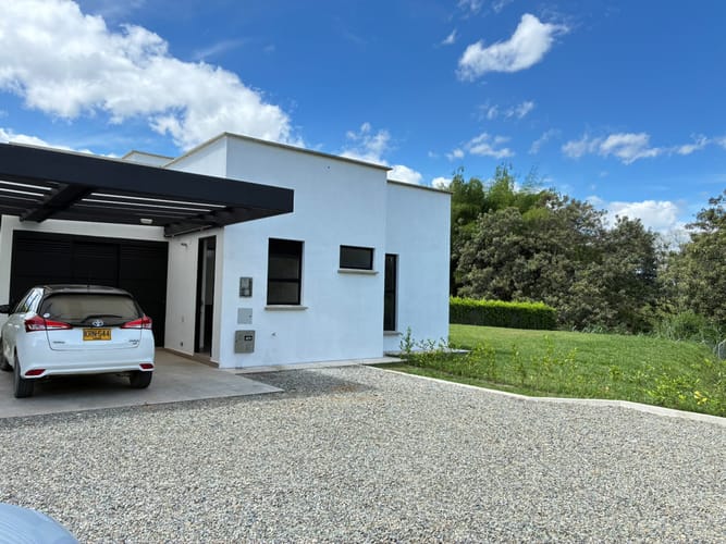 Casa de 3 alcobas en venta en Vía El Caimo, Armenia, 231 m² · foto 17 de 24