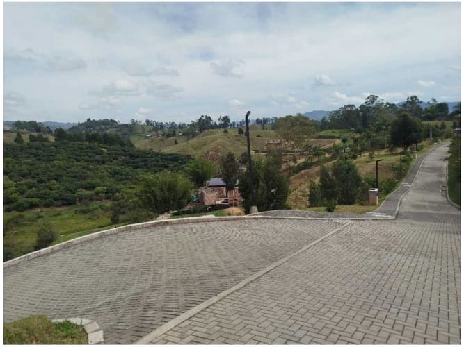 Lote en venta en Playa Rica-Rancheria, Rionegro, 1401 m² · foto 3 de 24