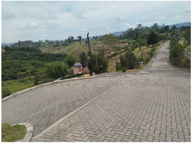 Lote en venta en Playa Rica-Rancheria, Rionegro, 1401 m² · foto 4 de 24