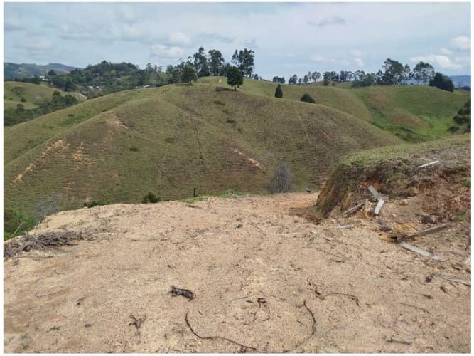 Lote en venta en Playa Rica-Rancheria, Rionegro, 1401 m² · foto 13 de 24